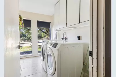 1202 Green Briar Drive, Huntsville, TX 77340 - Photo 19