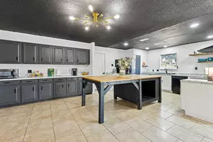 1202 Greenbriar Dr, Huntsville, TX 77340 - Photo 9