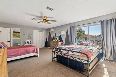 1202 Green Briar Drive, Huntsville, TX 77340 - Photo 33