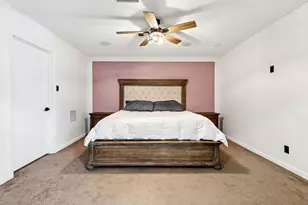 1202 Greenbriar Dr, Huntsville, TX 77340 - Photo 29