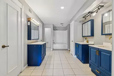 1202 Green Briar Drive, Huntsville, TX 77340 - Photo 23