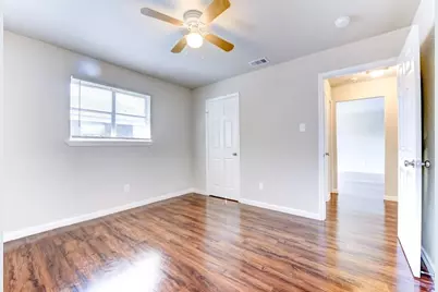 5513 Cavalcade Street, Houston, TX 77026 - Photo 5