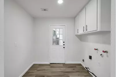 7610 Theisswood Road, Spring, TX 77379 - Photo 33