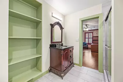 1106 Avenue O, Huntsville, TX 77340 - Photo 17