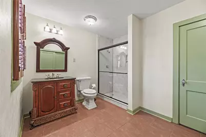 1106 Avenue O, Huntsville, TX 77340 - Photo 11