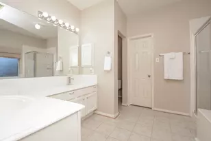 15306 Park Glen Dr, Sugar Land, TX 77498 - Photo 13