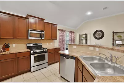 8826 Misty Meadow Creek Lane, Humble, TX 77338 - Photo 9