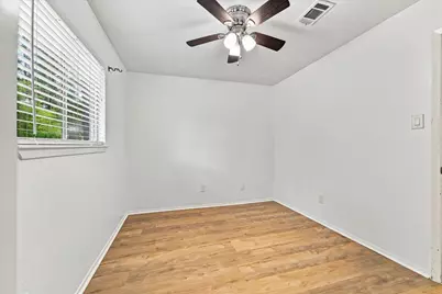 44 S Waxberry Road, The Woodlands, TX 77381 - Photo 23