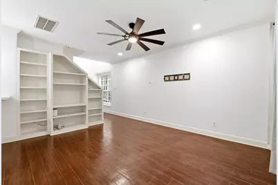 78 N Camellia Grove Circle, The Woodlands, TX 77382 - Photo 9