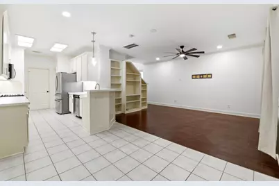 78 N Camellia Grove Circle, The Woodlands, TX 77382 - Photo 15