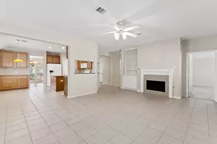 14 N Queenscliff Cir, The Woodlands, TX 77382 - Photo 7