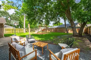 5110 Tashkent Dr, Friendswood, TX 77546 - Photo 29