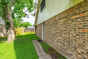5110 Tashkent Dr, Friendswood, TX 77546 - Photo 37