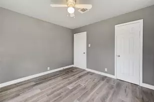 1420 E 34th St, Houston, TX 77022 - Photo 13