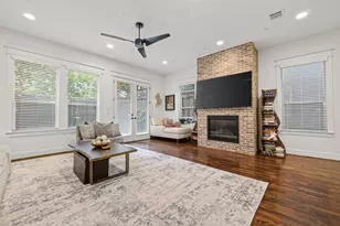 2019 McDuffie St, Houston, TX 77019 - Photo 7