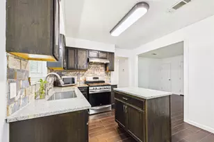 2127 Nell St, Houston, TX 77034 - Photo 9