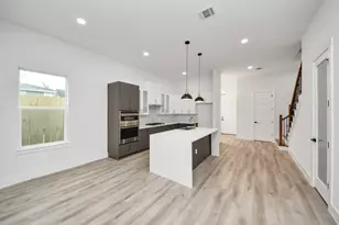 2911 Wichita St, Houston, TX 77004 - Photo 13