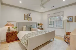 1067 W 42nd St, Houston, TX 77018 - Photo 9