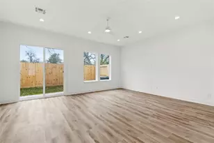 3426 Anita St, Houston, TX 77004 - Photo 9