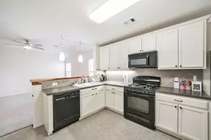 1609 Peach Dale Ct, Conroe, TX 77301 - Photo 9