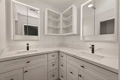 9118 Wilcrest Drive #9118, Houston, TX 77099 - Photo 13