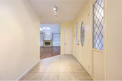 12810 Chaseland Lane, Houston, TX 77077 - Photo 7
