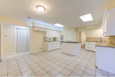 12810 Chaseland Lane, Houston, TX 77077 - Photo 45
