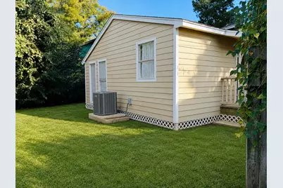 201 E Front Street, Brazoria, TX 77422 - Photo 7