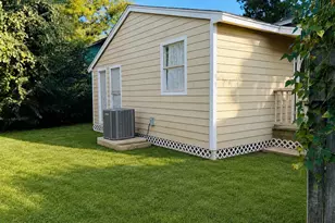 201 E Front St, Brazoria, TX 77422 - Photo 7
