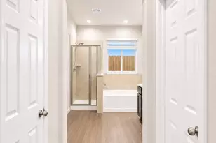 13210 Karan Park Ln, Houston, TX 77044 - Photo 9