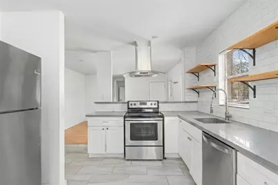 1740 Wroxton Court, Houston, TX 77005 - Photo 7