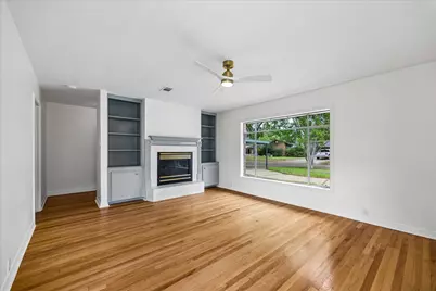 2203 Bron Holly Drive, Houston, TX 77018 - Photo 3