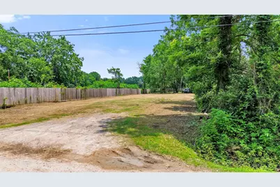 9706 Irby Street, Houston, TX 77088 - Photo 5