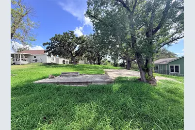 911 Moss Lane, Cuero, TX 77954 - Photo 1