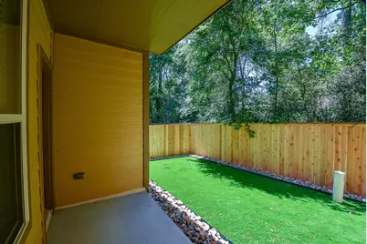 18 Cheswood Manor Drive, The Woodlands, TX 77382 - Photo 27