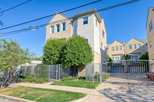 5342 Darling St, Houston, TX 77007 - Photo 1