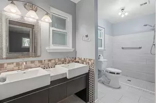 5 W Bigelow Oak Ct, The Woodlands, TX 77381 - Photo 17