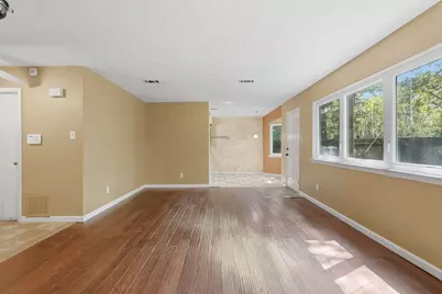 5 W Bigelow Oak Court, The Woodlands, TX 77381 - Photo 7