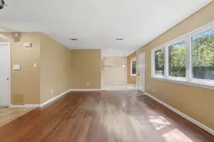 5 W Bigelow Oak Ct, The Woodlands, TX 77381 - Photo 7