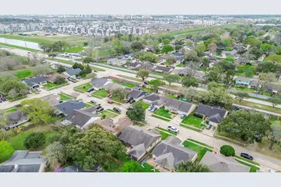 19318 Quiet Brook Drive, Houston, TX 77084 - Photo 43