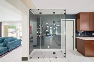 14919 Woodthorpe Ln, Houston, TX 77079 - Photo 11