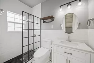 2408 White Oak Dr, Houston, TX 77009 - Photo 5