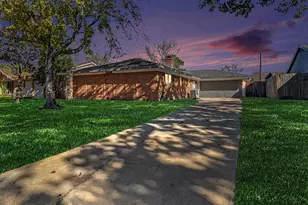 11219 Sagehill Dr, Houston, TX 77089 - Photo 11