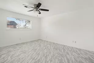 11219 Sagehill Dr, Houston, TX 77089 - Photo 15