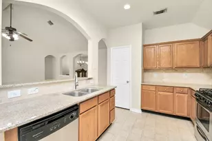 19139 Mission Manor Ln, Richmond, TX 77407 - Photo 11