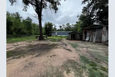 214 Mills Drive, Livingston, TX 77351 - Photo 27