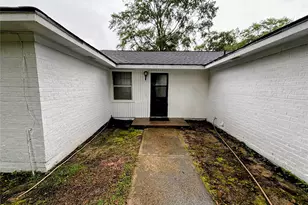 214 Mills Dr, Livingston, TX 77351 - Photo 5
