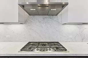1711 Allen Pkwy, Houston, TX 77019 - Photo 9