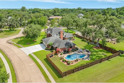 52 Chesswood Court, Lake Jackson, TX 77566 - Photo 1