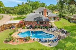 52 Chesswood Ct, Lake Jackson, TX 77566 - Photo 11